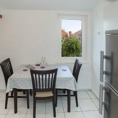 Prime Location Penthouse Apt With A Large Terrace Split Exterior photo