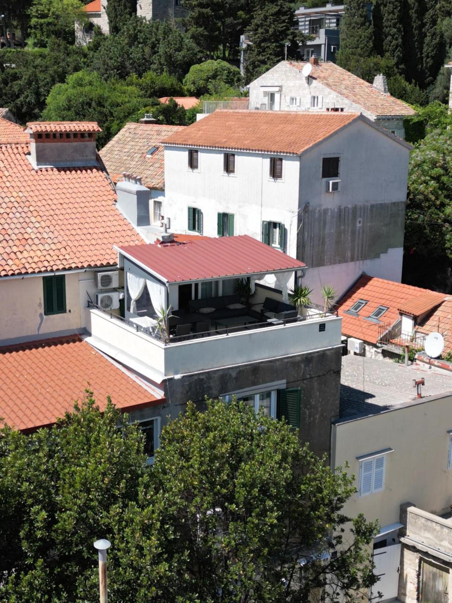Apartment Prime Location Penthouse With A Large Terrace